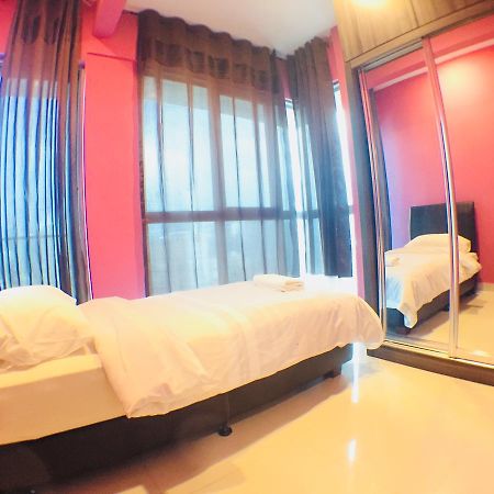 Regalia Suites By Ihost Kuala Lumpur Luaran gambar