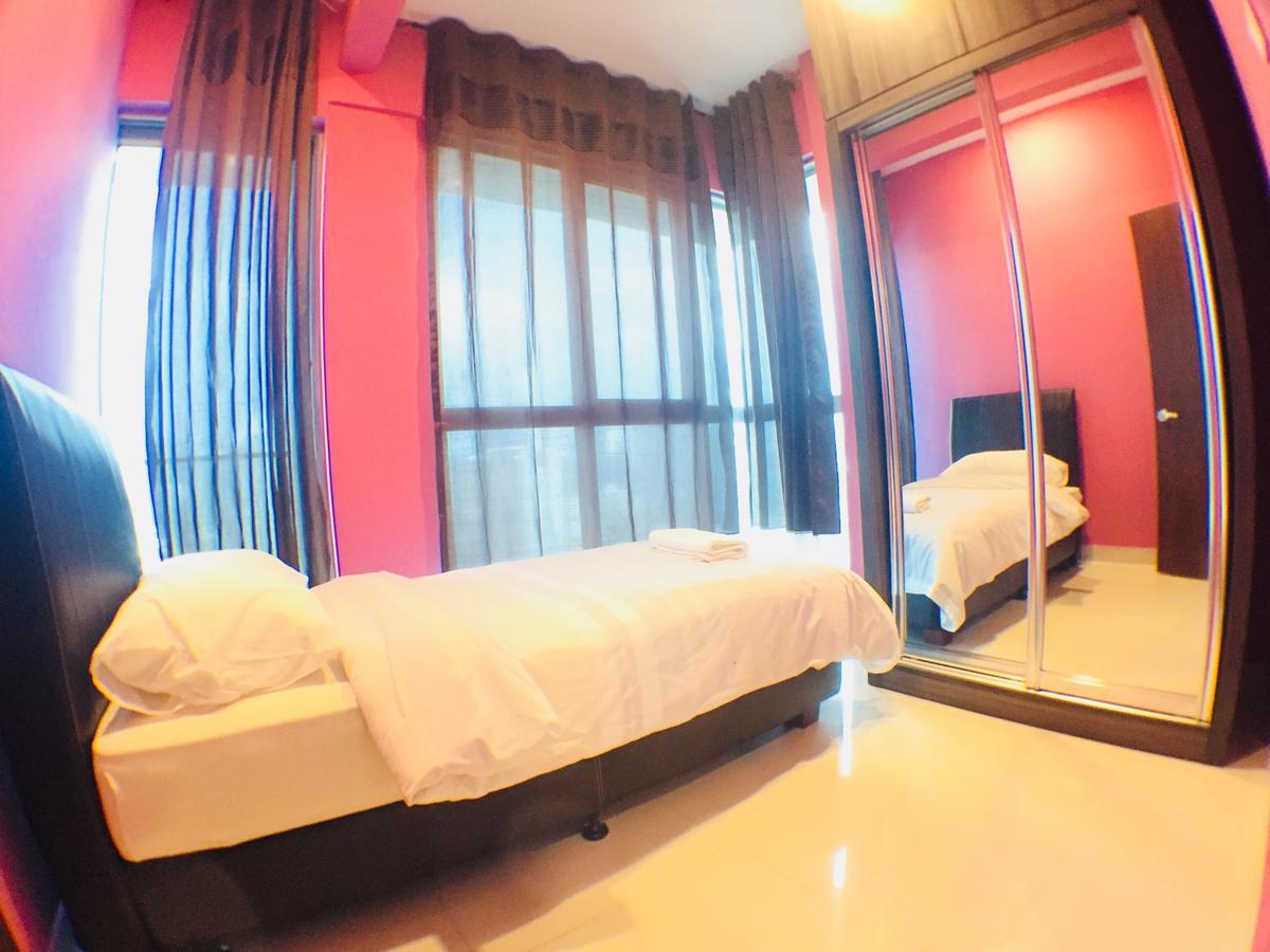 Regalia Suites By Ihost Kuala Lumpur Luaran gambar